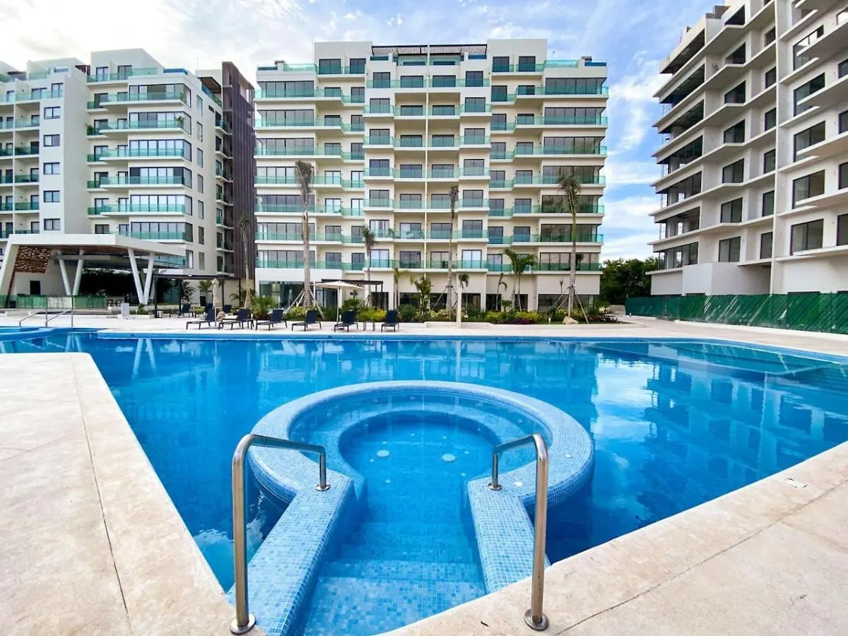 Excellent 3Br Ph With Priv Pool Gym Spa Pkg Tennis Playa del Carmen Mexico