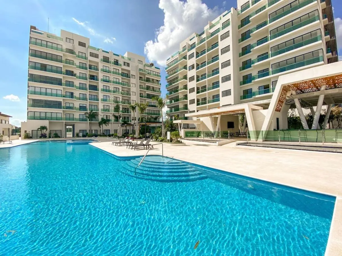 Excellent 3Br Ph With Priv Pool Gym Spa Pkg Tennis Playa del Carmen
